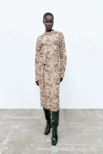 ZARA Creased jacquard dress tilbud