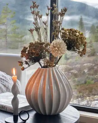 Møbelringen Wide vase tilbud