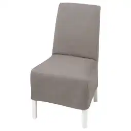 IKEA Bergmund stol med mellomlangt trekk, hvit/nolhaga grå/beige tilbud