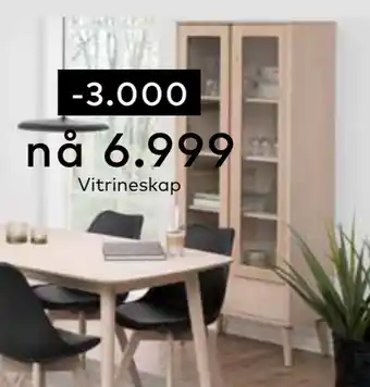 Skeidar Nagano skjenk og vitrineskap i hvitoljet eik tilbud