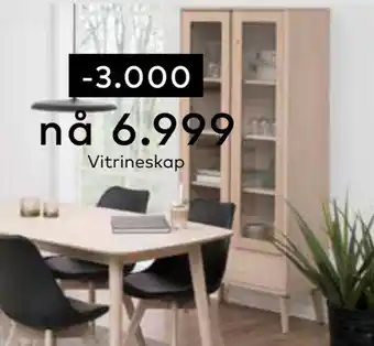 Skeidar Vitrineskap tilbud