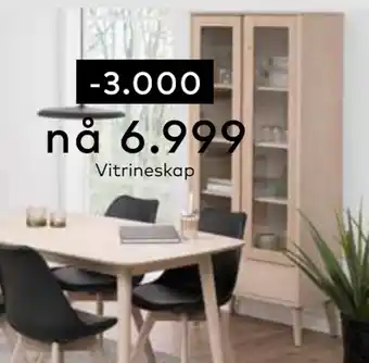 Skeidar Vitrineskap tilbud