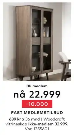 Skeidar Woodcraft vitrineskap tilbud