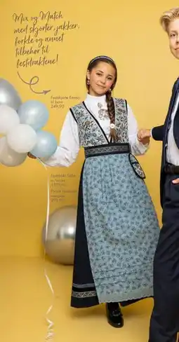 Sparkjøp Festdrakt Sofie m/veske tilbud