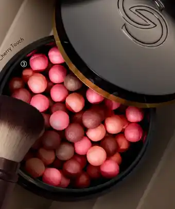 Oriflame Giordani Gold Serum Infused Pearls Special Edition tilbud