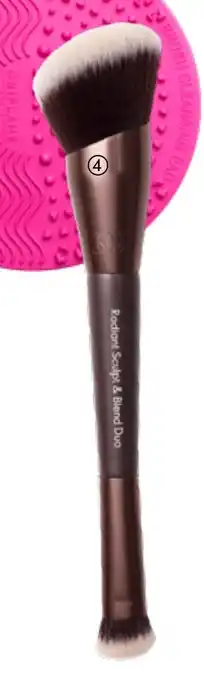 Oriflame Radiant Sculpt & Blend Duo Brush tilbud
