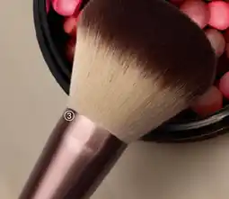 Oriflame Complexion Perfection Duo Brush tilbud