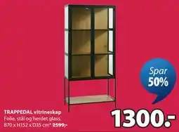 JYSK TRAPPEDAL vitrineskap tilbud