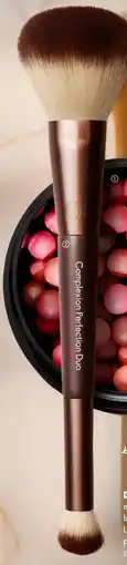 Oriflame Complexion Perfection Duo Brush tilbud