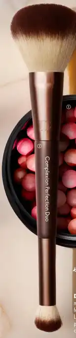 Oriflame Complexion Perfection Duo Brush tilbud