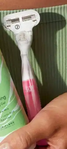 Oriflame Soothing Reusable Razor with Aloe Vera tilbud