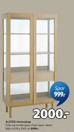 JYSK ALSTED vitrineskap tilbud
