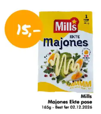 Mills Majones Ekte pose