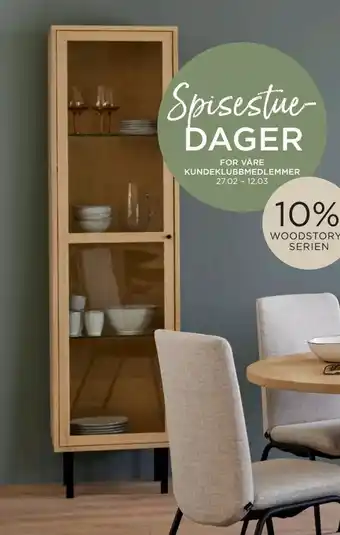Møbelringen Woodstory vitrineskap N43 tilbud