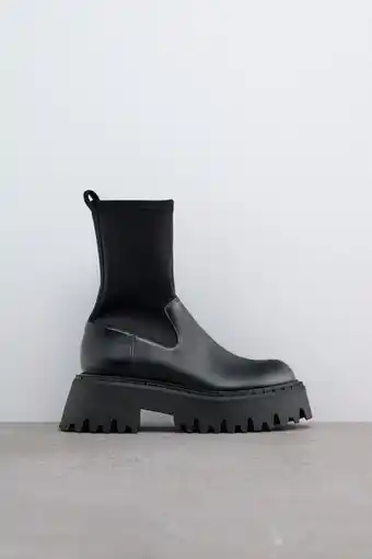 ZARA Botín track calcetín oferta