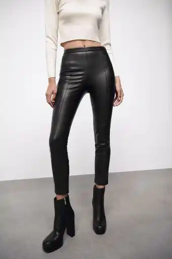 ZARA Legging tiro alto efecto piel oferta