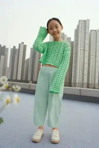 ZARA Pantalón ténico pespuntes oferta