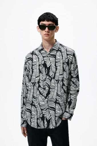 ZARA Camisa estampado hojas oferta