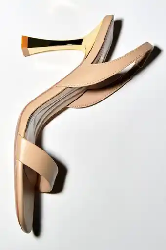 ZARA Sandalia tacón metalizado oferta