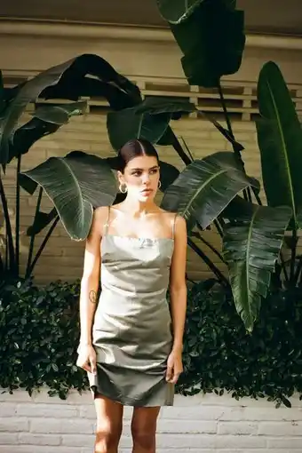 ZARA Vestido con lino satinado oferta