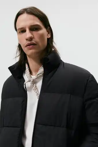 ZARA Cazadora acolchada oferta