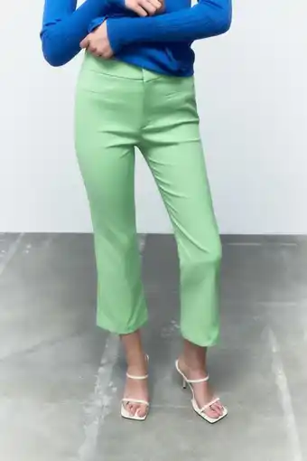 ZARA Pantalón mini flare oferta