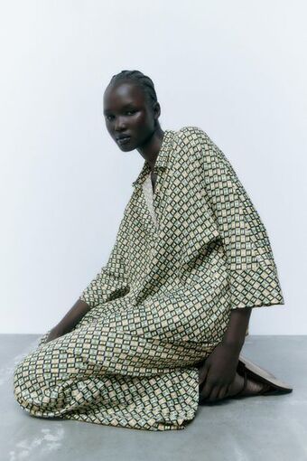 ZARA Pantalón estampado geométrico oferta