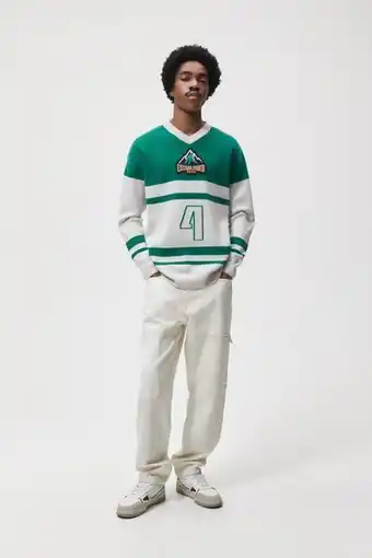ZARA Jersey parche contraste oferta