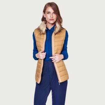 Fina Perú Chaleco lucrecia camel oferta