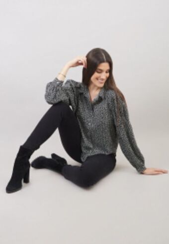 Michelle Belau Blusa manga larga oferta