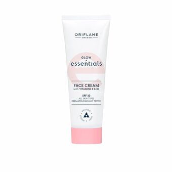 Oriflame Crema facial aclaradora con vitaminas e & b3 y fps 10 glow essentials oferta