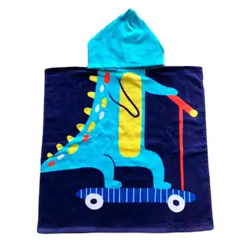 Tottus Toalla capucha dino skater 60x120cm oferta