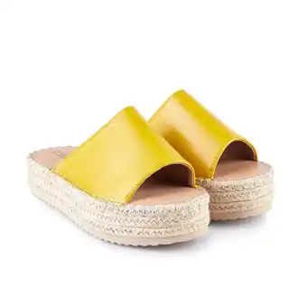 Tottus Sandalia plataforma mujer 36 mostaza oferta