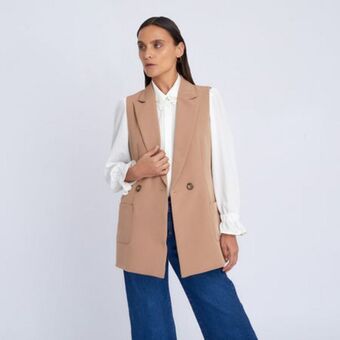 Fina Perú Chaleco brandi camel oferta