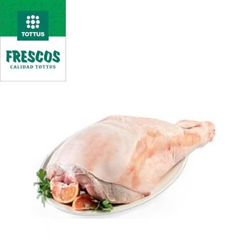 Tottus Pierna de cerdo entera con piel x kg oferta