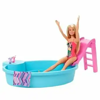 Tottus Barbie piscina glam con muneca oferta
