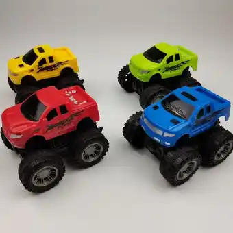Tottus Camioneta mini monster de 10 cm oferta