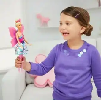 Tottus Muñeca barbie hada alas magicas oferta