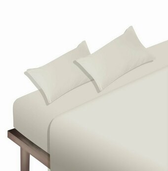 Tottus Juego de sabanas microfibra 2plz beige oferta