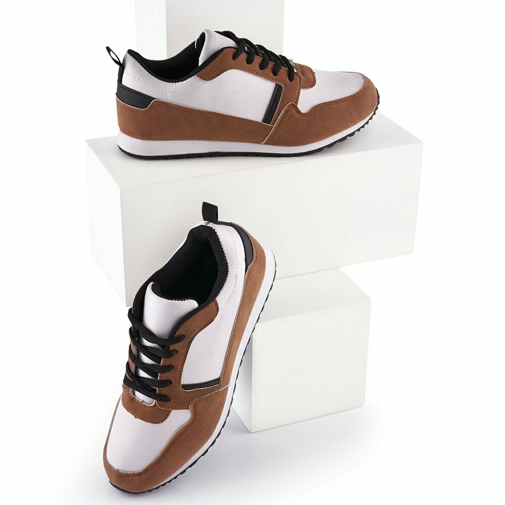 Zapatilla basic mujer oferta en Tottus