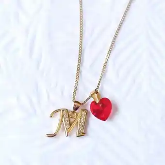 Maestro Collar dorado dije letra inicial m con cristal corazón rojo oferta