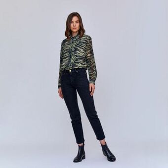 Fina Perú Jean depeche negro oferta
