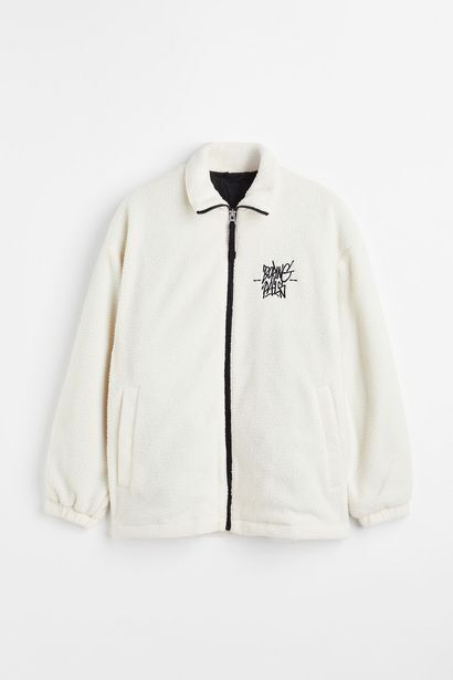 H&M Casaca de carnero sintético regular fit oferta