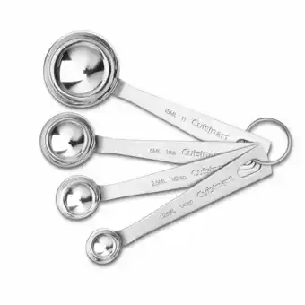 Tottus Cucharas medidoras de acero inox 4 und oferta
