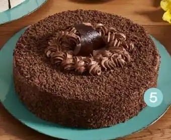 Tottus Torta tres leches mediana sabores: chocolate y lúcuma oferta