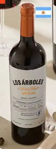 Plaza Vea Los árboles vino oferta