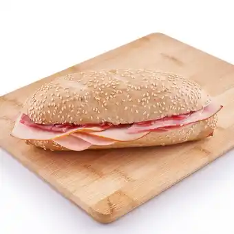 Tottus Sandwich tres jamones oferta