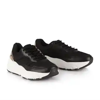 Tottus Zapatilla chunky rubber oferta