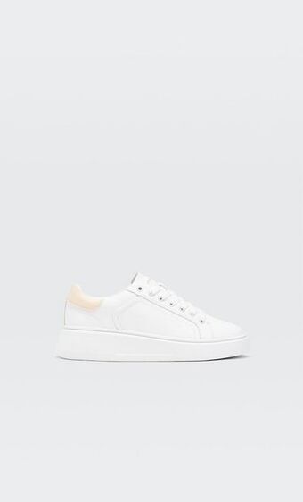 Stradivarius Białe buty sportowe na płaskiej platformie oferta