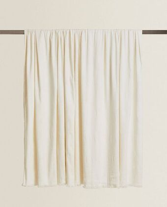 ZARA HOME Gładki koc z bawełny oferta